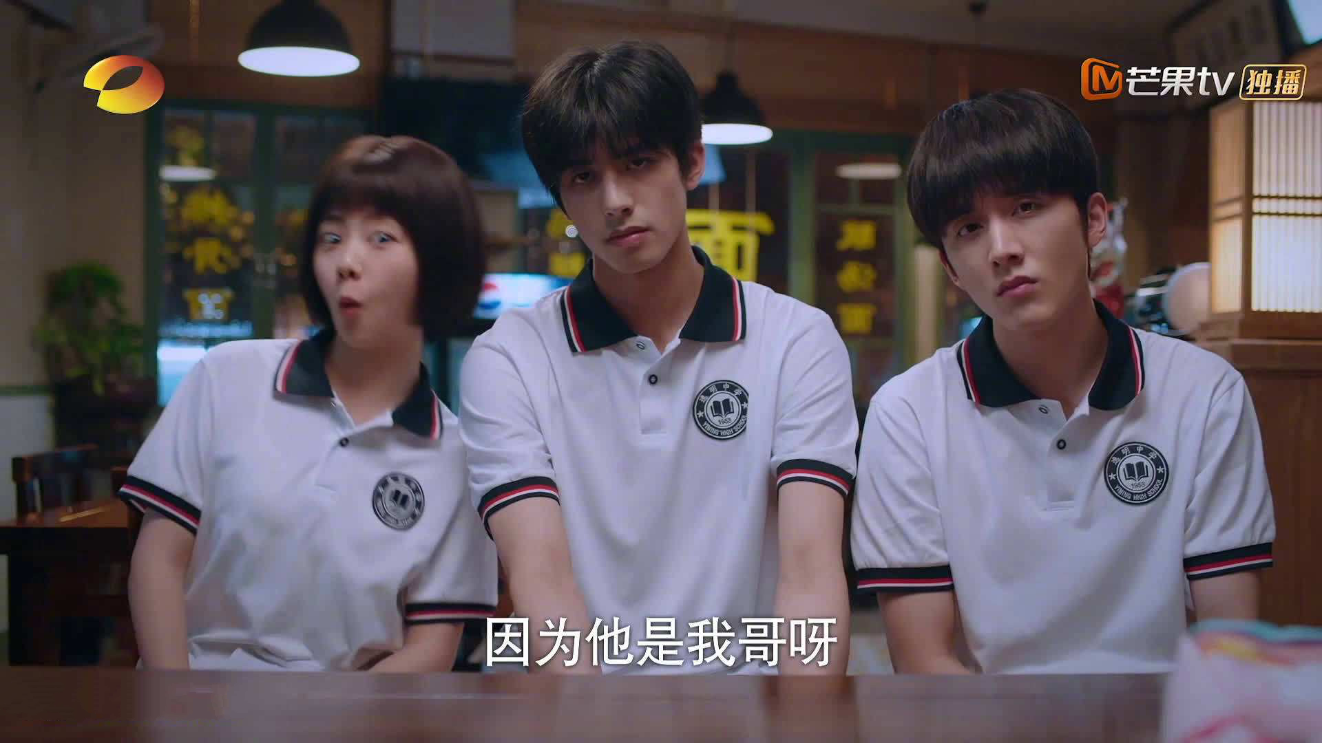 九游下载中心-“帕布罗·马特拉的全能防守,助美洲狮队在全球橄榄球赛场中脱颖而出”