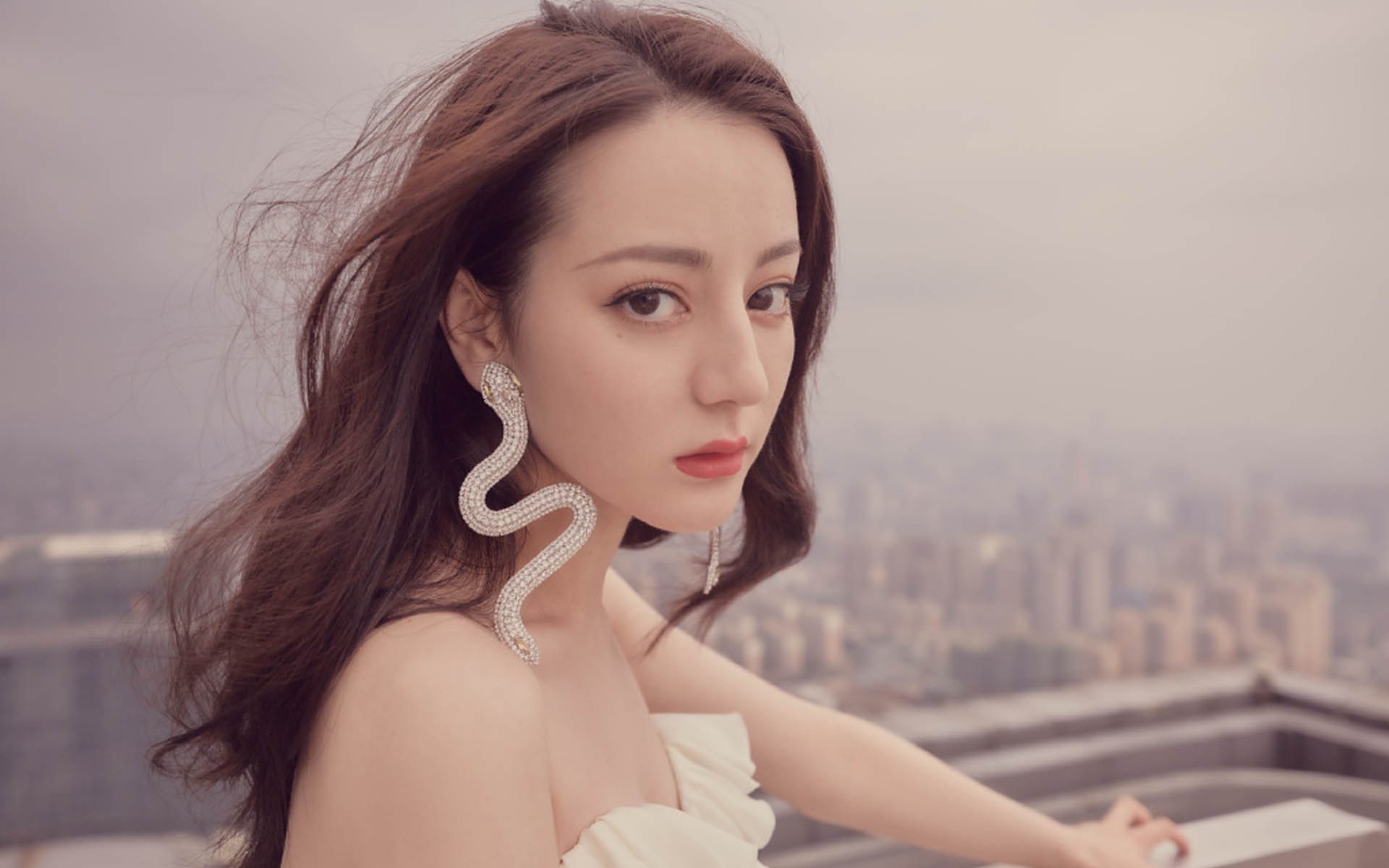 九游娱乐官网 (JIUYOU)-斯洛文尼亚女篮在欧洲锦标赛中勇夺冠亚军,表现出色